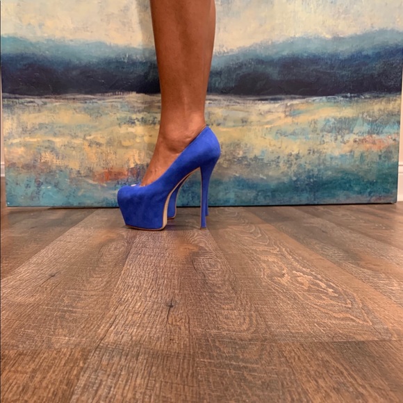 Giuseppe Zanotti - Picture 6 of 9